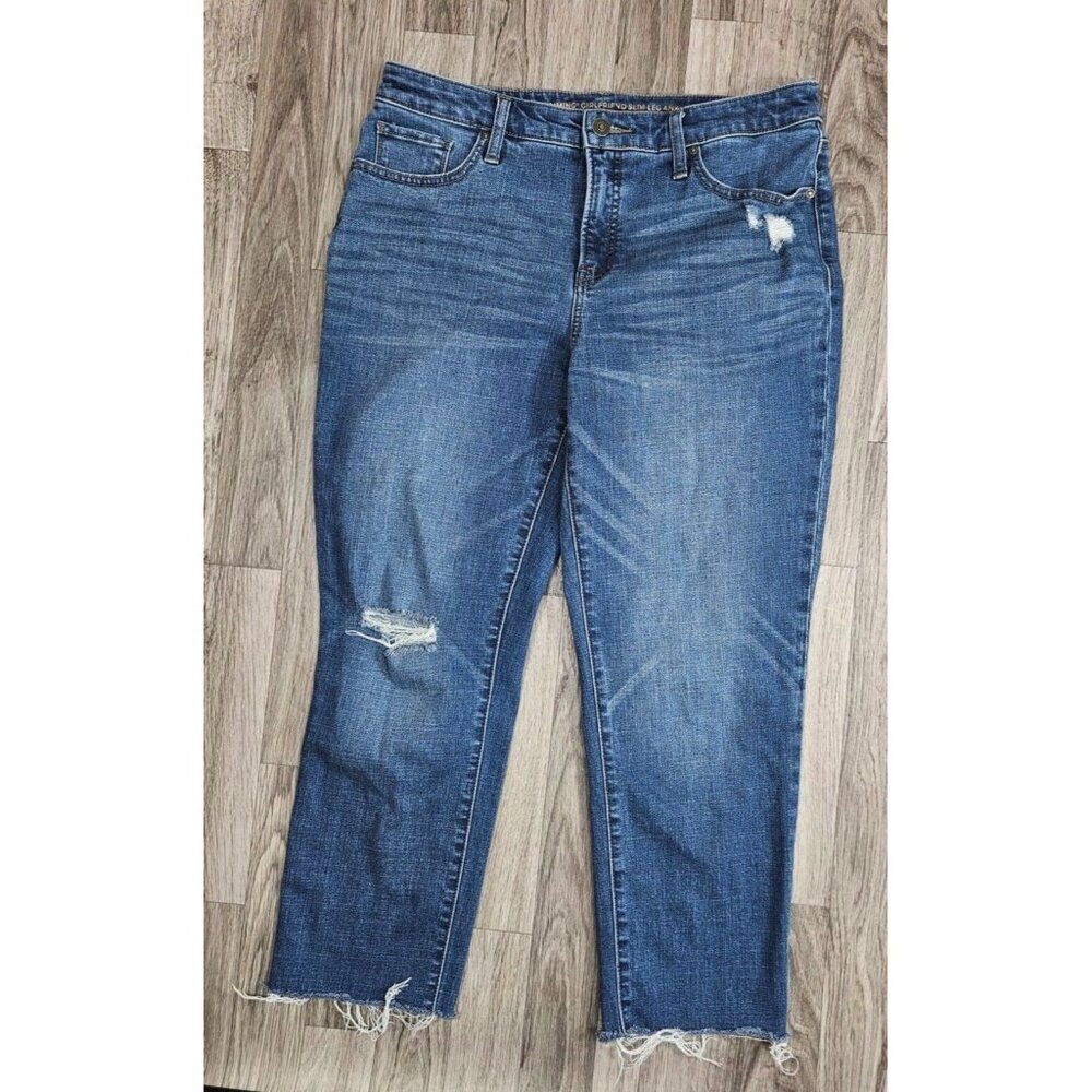 Chicos Womens Size 0.5R US 6R Distressed Slimming Girlfriend Ankle‎ Blue Jeans